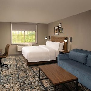 Premier King Room